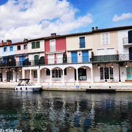 Charming Apartment Overlooking The Lake City Grimaud Bagian luar foto