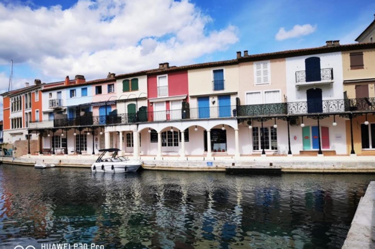 Charming Apartment Overlooking The Lake City Grimaud Bagian luar foto